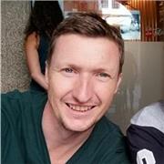 Profesor nativo para clases de apoyo y conversación presencial / online